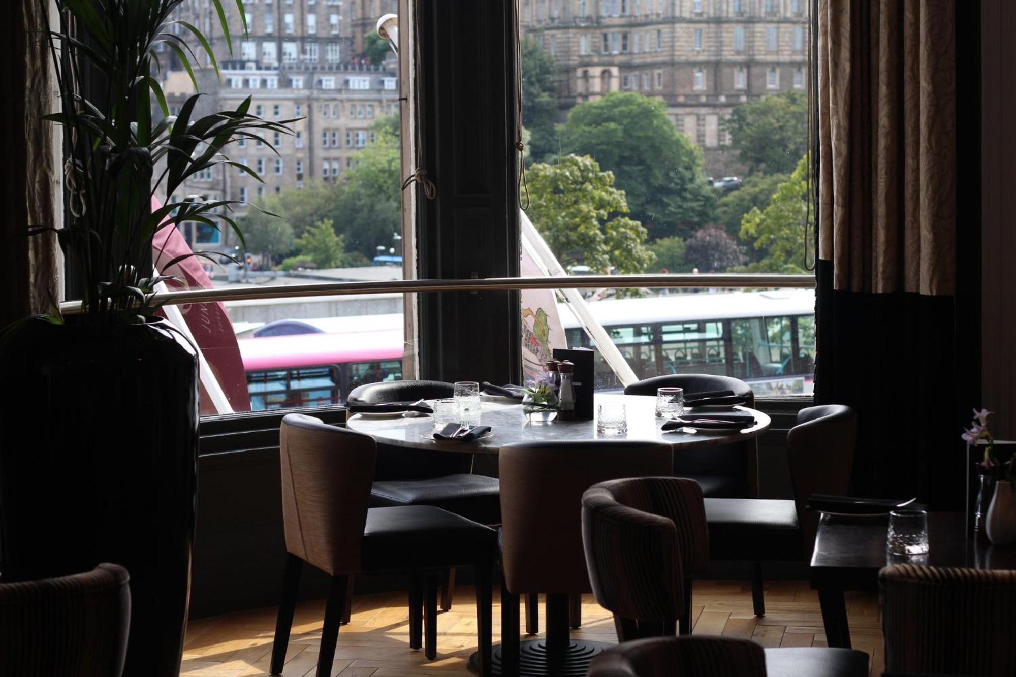 Hotel Indigo - Edinburgh - Princes Street By Ihg Ngoại thất bức ảnh